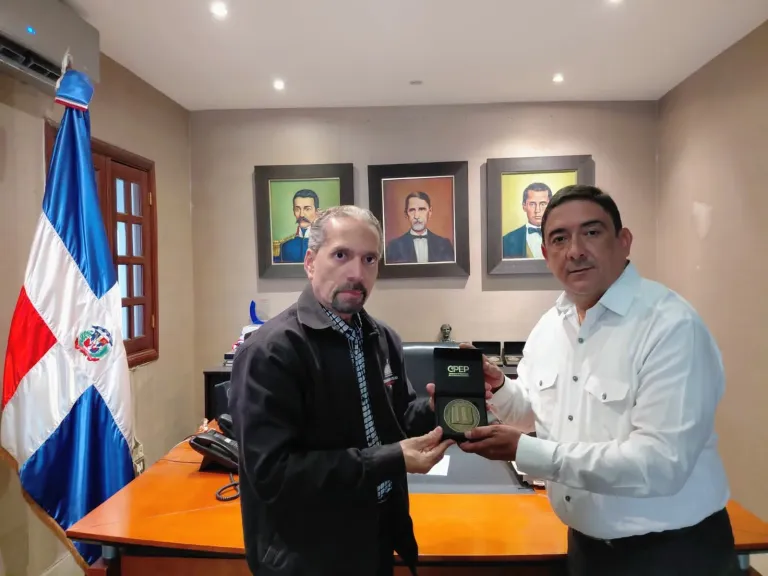 Efemérides Patrias rinde homenaje póstumo a Evelio Hernández al conmemorarse 61 años de la Revolución de Abril