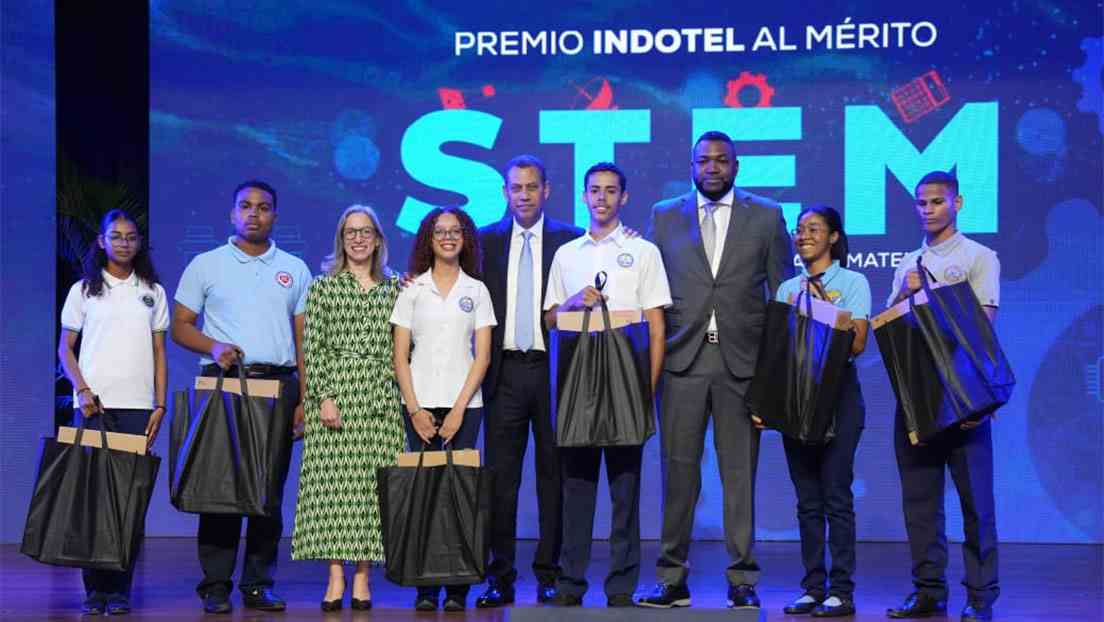 Indotel y MINERD reconocen a más de 300 estudiantes destacados en disciplinas STEM