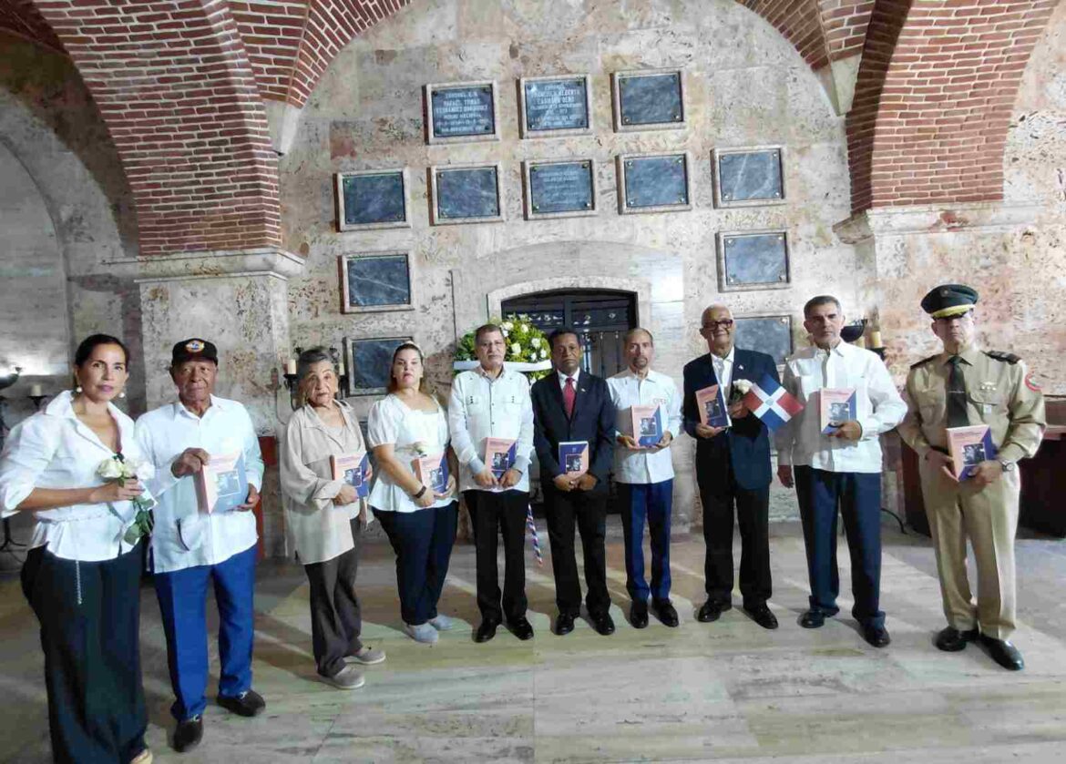 Efemérides Patrias conmemora Día del Soldado Democrático
