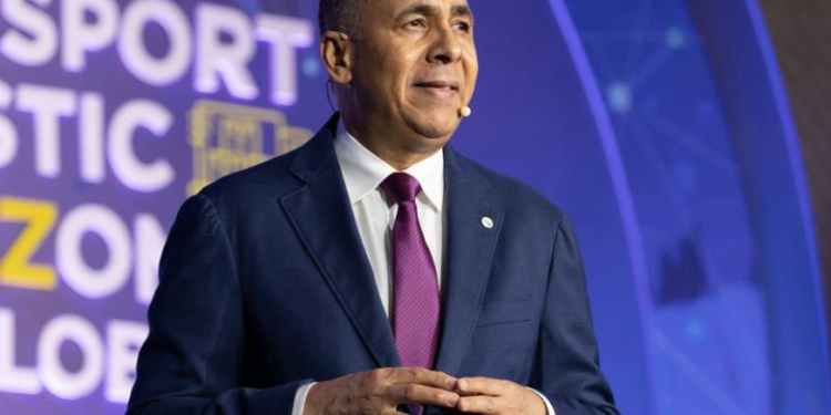 El director de Aduanas destaca eficiencia, control, facilitación del comercio y visión logística del país