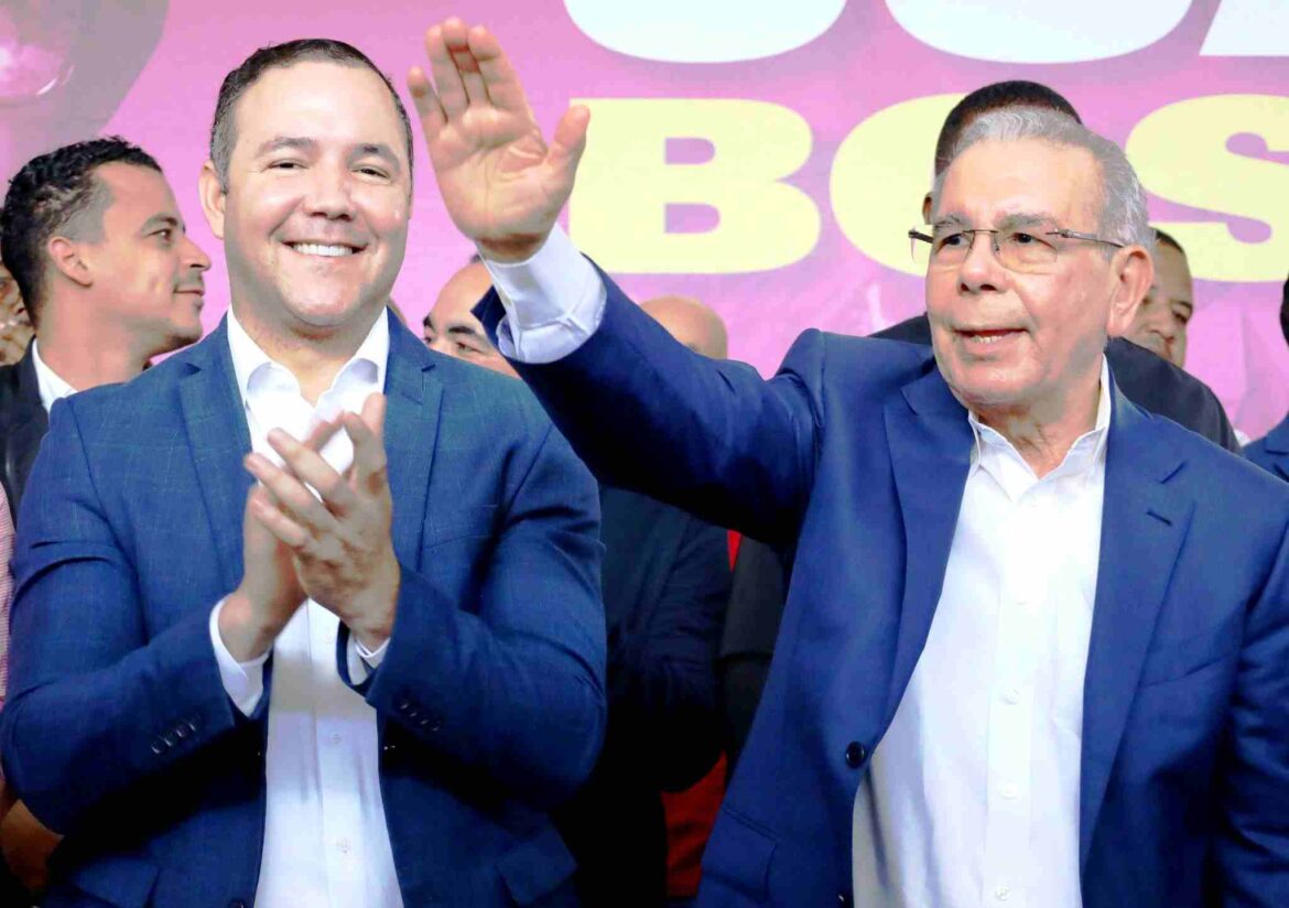 Danilo Medina y Johnny Pujols encabezan este domingo la asamblea de miembros y militantes en la provincia Peravia en Bani.