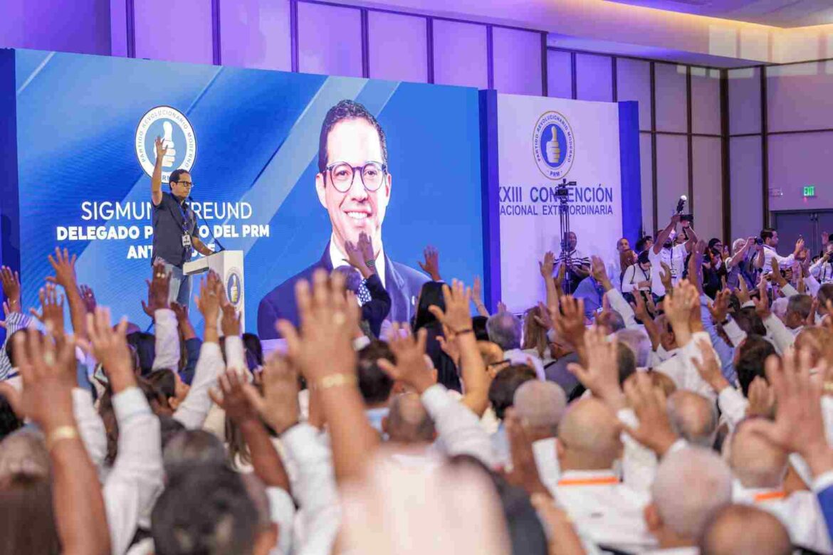 PRM aprueba reforma estatutaria y fija para el 9 de agosto la elección de sus nuevas autoridades