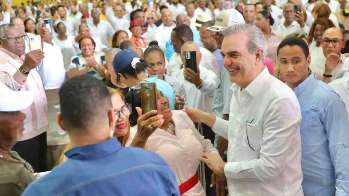 Presidente Abinader entregará apartamentos e inaugurará tres centros educativos, un techado escolar y un club deportivo en el Gran Santo Domingo este sábado