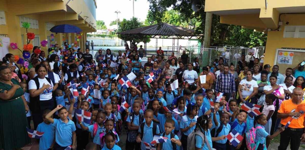 En Cancino Adentro, inicia el año escolar con alegría y nuevos compromisos educativos para los estudiantes
