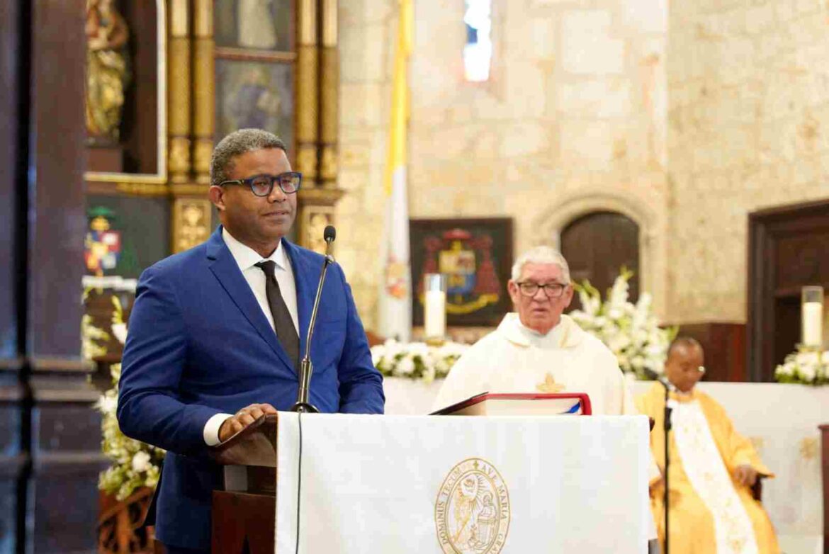 Robert Polanco valora labor del Propeep y su deber de acercar el Estado a las comunidades