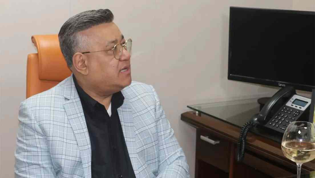 Joaquín Hilario pide a empresarios creer e invertir en el municipio SDE