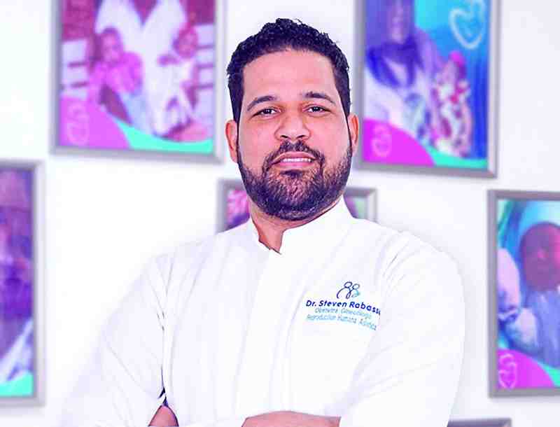 Dejan en libertad al ginecólogo Steven Rabassa; no tiene que ver con el caso Senasa 2.0