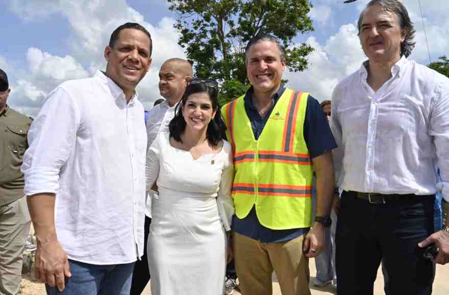 MIVED inicia construcción de 400 viviendas en Santo Domingo Este