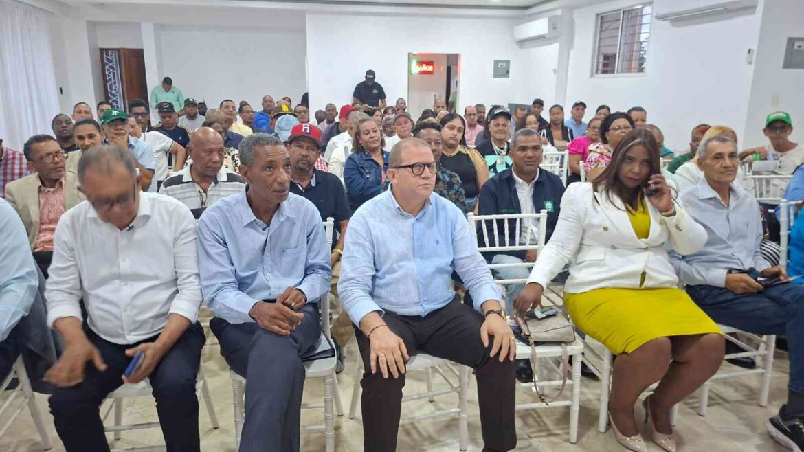 Rafael Castillo pone en marcha estructura territorial para disputar la Alcaldía de Santo Domingo Este