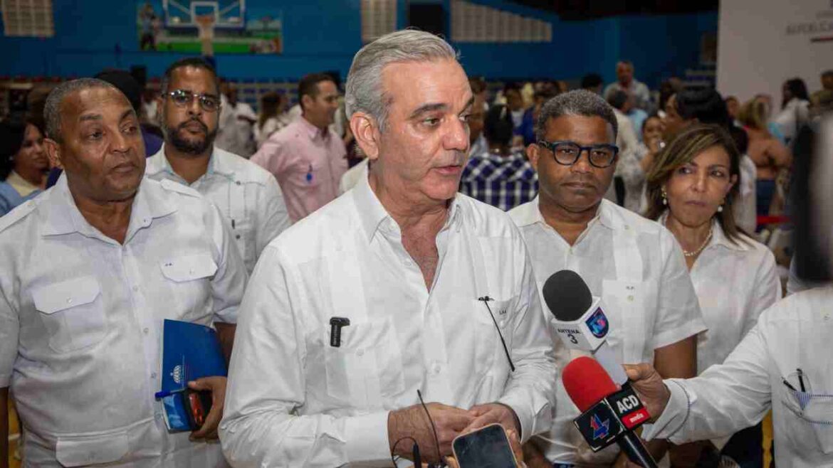 Abinader conversó con Bukele para brindar apoyo logístico e inteligencia contra bandas haitianas